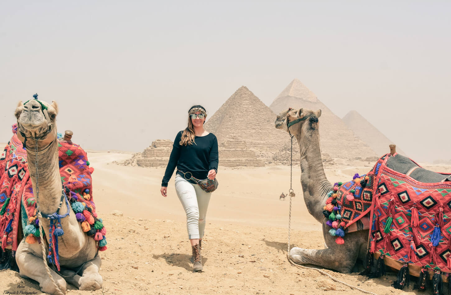 Wonderful-picture-of-a-woman-with-a-camel-at-the-Giza-Pyramids